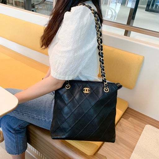 블랙 캐비어 메신저 금장 체인 숄더백 리뷰 사진 4