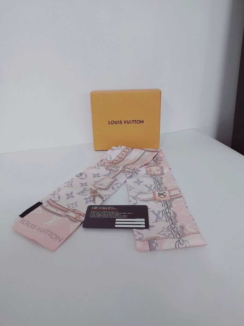 루이비통 [중고명품 DHLUX] 21FW 루이비통 정품 모노그램 방도 스카프 여성 스카프 - Louis Vuitton