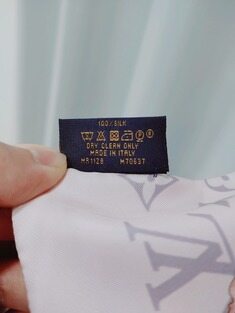 루이비통 [중고명품 DHLUX] 21FW 루이비통 정품 모노그램 방도 스카프 여성 스카프 썸네일 5