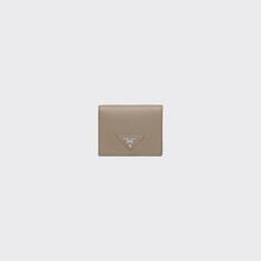 [해외한정판]프라다 여자 반지갑 스냅 클로저 메탈 레터링 로고 클레이그레이 1MV204