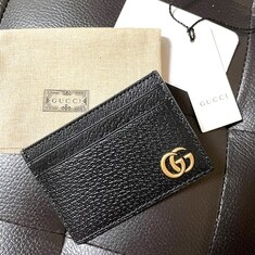 구찌 22SS 마몬트 GG 금장 로고 카드지갑 블랙 카프스킨 남성