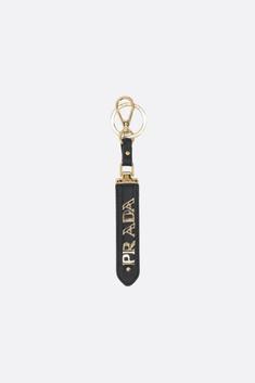 [E32]프라다 1PP067053F0002 여성 키링 키홀더 악세서리 열쇠고리 악세사리 액세서리 PRADA lettering logo detailed Saffiano leather key holder