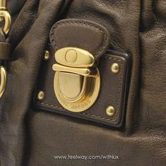 중고 Marc Jacobs - 마크제이콥스 카키 레더 볼링 금장체인 숄더백 썸네일 9