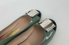 중고 Ferragamo - 페레가모 에나멜 플랫슈즈 썸네일 5