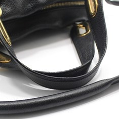 끌로에 블랙 레더 금장 파라티 미듐 숄더백 썸네일 3