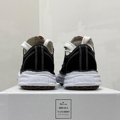 논현 더팩토리 25SS 메종 미하라 야스히로 PETERSON 피터슨 OG 솔 캔버스 로우 스니커즈 / 블랙 (A01FW702 BLACK) 썸네일 1