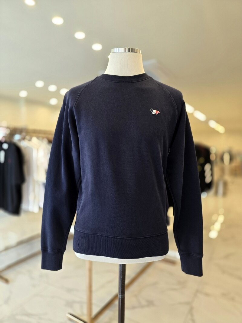 메종키츠네 여성 트리컬러폭스 맨투맨 네이비 FW00308KM0001 P480 - Maison Kitsune
