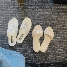 샤넬 레터링 로고 뮬 슬라이드 슬리퍼 샌들 크림 베이지 썸네일 5