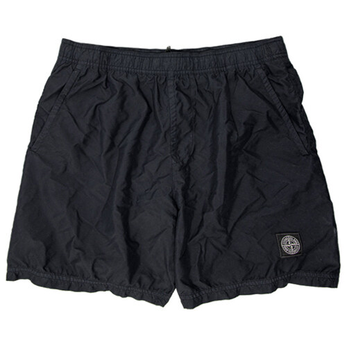 [스톤아일랜드] 24SS 8015B0946 A0029 로고패치 나일론 스윔팬츠 블랙 남성 팬츠 / TLS - Stone Island