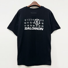 논현 더팩토리 25SS MM6 메종 마르지엘라 X 살로몬 로고 심리스 반팔티 / 블랙 (SH0GC0051 M20101 900) 썸네일 1