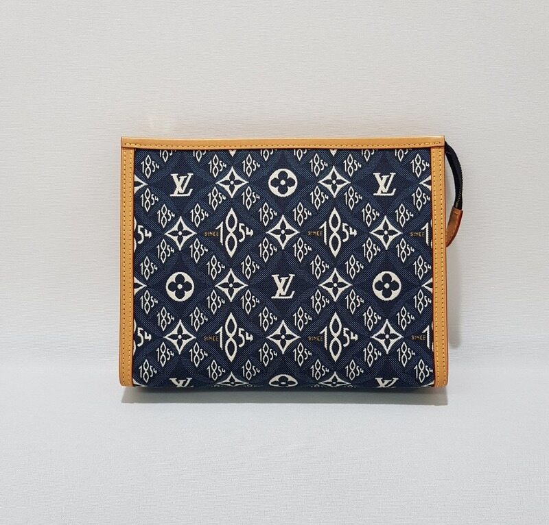 루이비통 1854 포쉐트 토일렛 클러치백 M80306 - Louis Vuitton