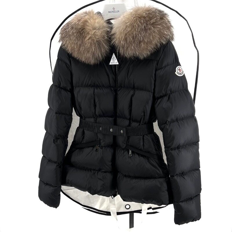 [0사이즈] 몽클레어 보에드 폭스퍼 여성 다운 패딩 블랙 - Moncler