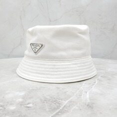 [럭스유] 프라다 화이트 삼각로고 리나일론 버킷햇 L 2HC137 썸네일 1