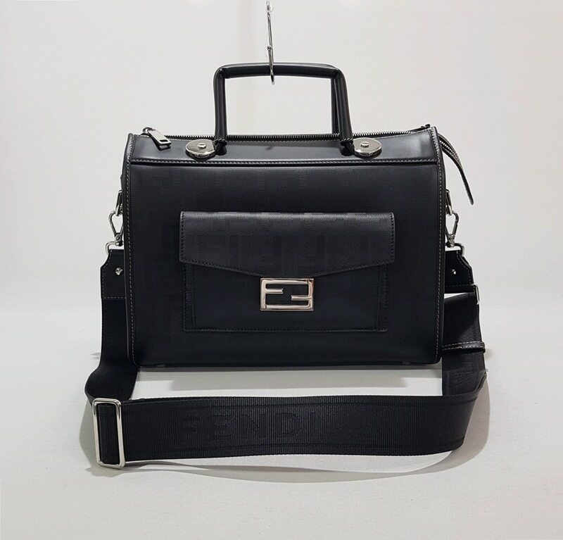 펜디 바게트 소프트 트렁크 토트 숄더백 - Fendi