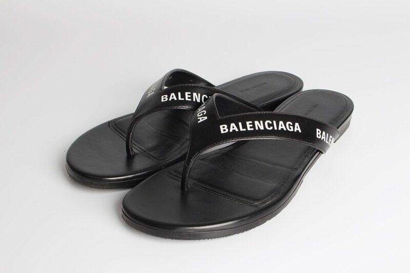 발렌시아가 올오버 로고 라운드 샌들 36.5(235) - Balenciaga