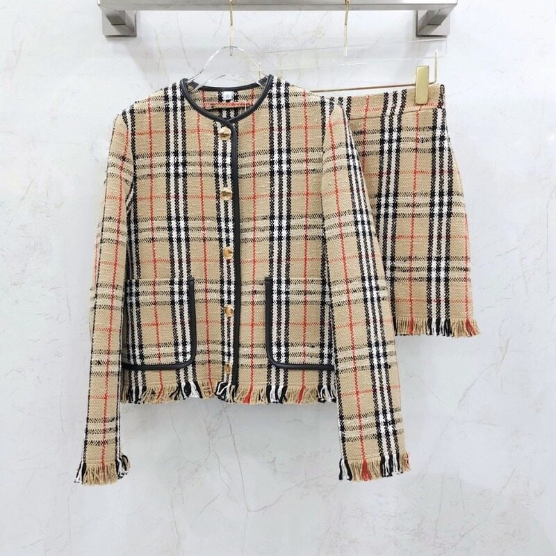 [럭스유] (새상품) 36 / 버버리 체크 부클레 카라리스 자켓 스커트 세트 - Burberry