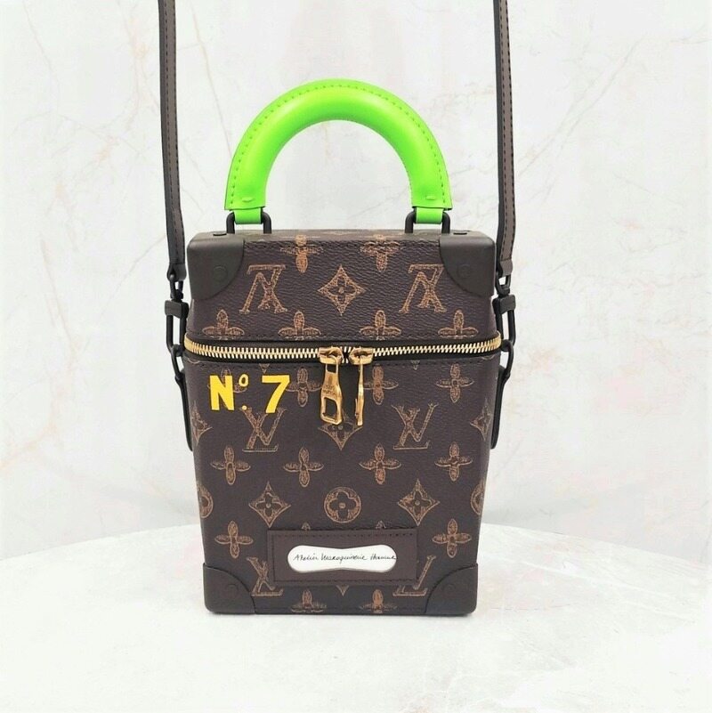 [럭스유] (새상품) 루이비통 한정판 버티컬 트렁크 박스 크로스백 - Louis Vuitton