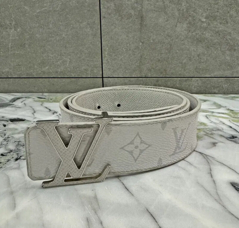 [100 Size]루이비통 LV버클 모노그램 한정판 벨트 - Louis Vuitton