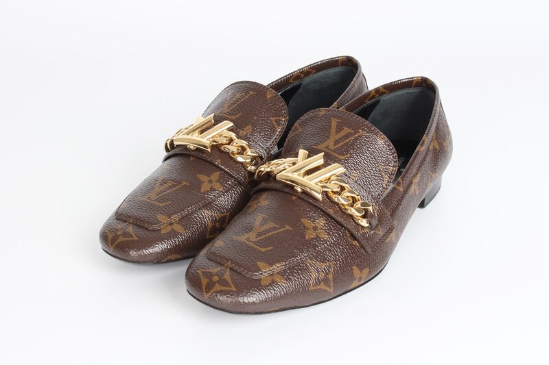 루이비통 LV 금장 체인 모노그램 로퍼 36.5(235) - Louis Vuitton
