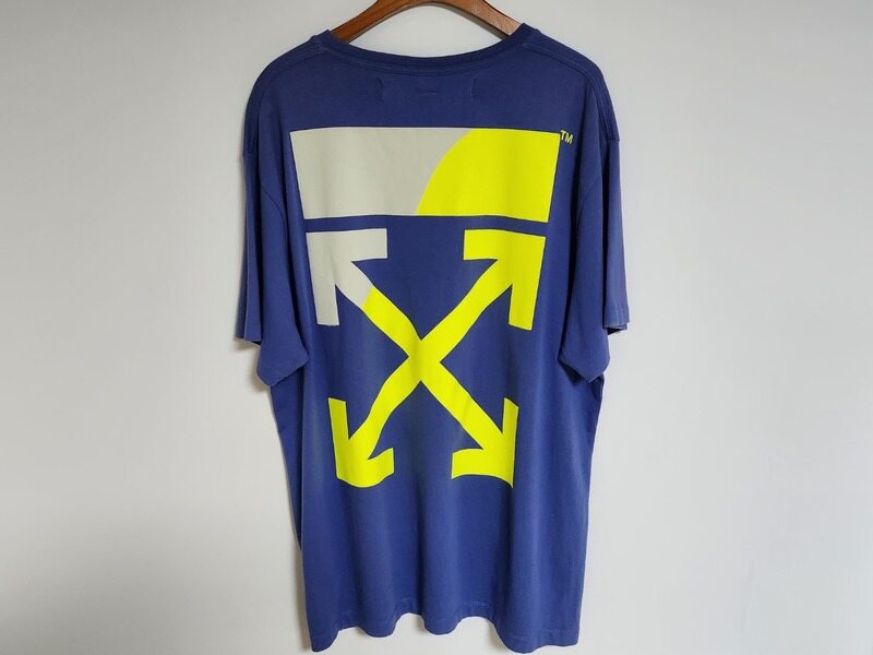 S 오프화이트 블루 스플릿 애로우 반팔티 OMAA038S19185006 - Off White