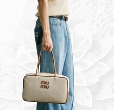 [비엔비명품관] MIU MIU 미우미우 여성 캔버스 가죽 보 토트백 썸네일 5