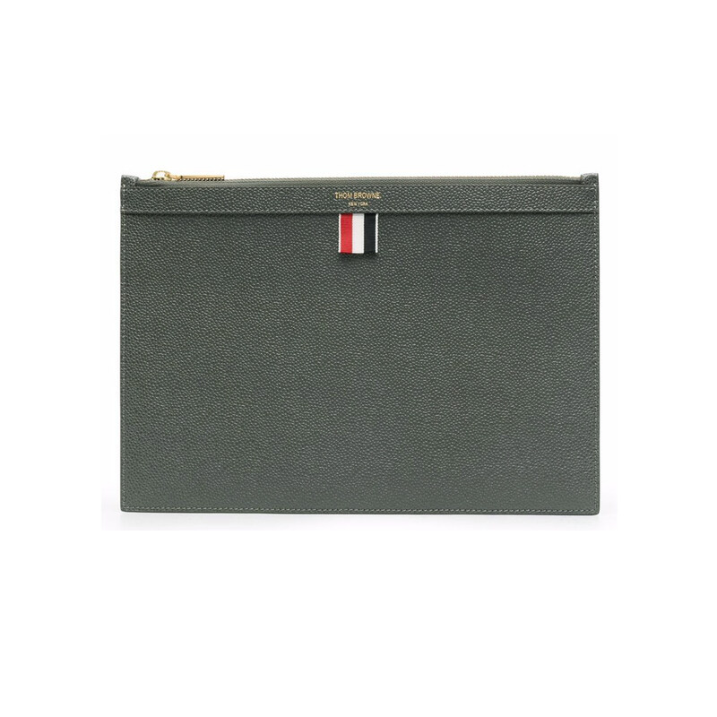 25FW 페블그레인 스몰 클러치백 다크그레이 MAC019L 00198 025 - Thom Browne