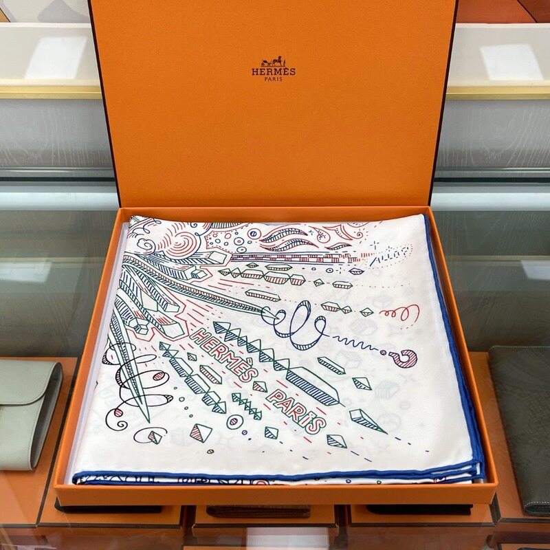[더럭스] 에르메스 까레 90 스카프 플리즈홀드더라인 H004187 - Hermes