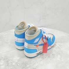 [럭스유] 250 / 나이키 조던1 X 오프화이트 레트로 하이 UNC 파우더블루 썸네일 4
