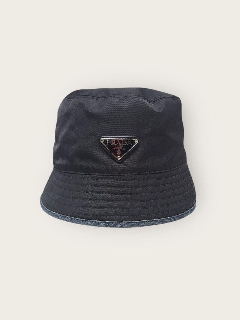[중고명품/루이스잇] L / 프라다 블랙 데님 리나일론 리버서블 삼각로고 버킷햇 모자 - Prada