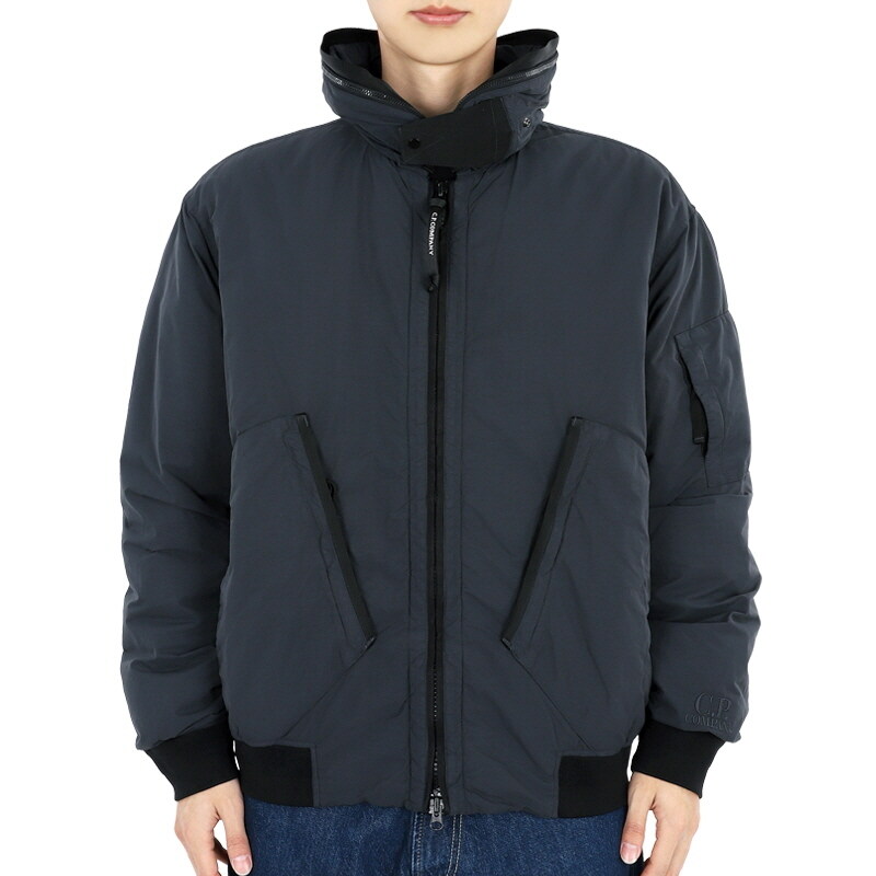 디몬트 CP컴퍼니 남성 지퍼 로고 경량 다운 패딩 자켓(네이비) 17CMOW174A 005991G 995 - CP company