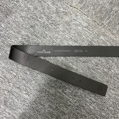 압구정 더팩토리 25FW 스톤아일랜드 로고 매트 메탈 버클 텀블드 레더 벨트 (K2S159300002 S0072 V0029) 썸네일 3