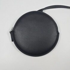 자크뮈스 메탈 로고 라운드 미니 크로스백 썸네일 2