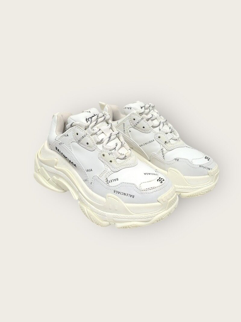 [중고명품/루이스잇] 35 / 발렌시아가 화이트 올오버 트리플S 스니커즈 - Balenciaga