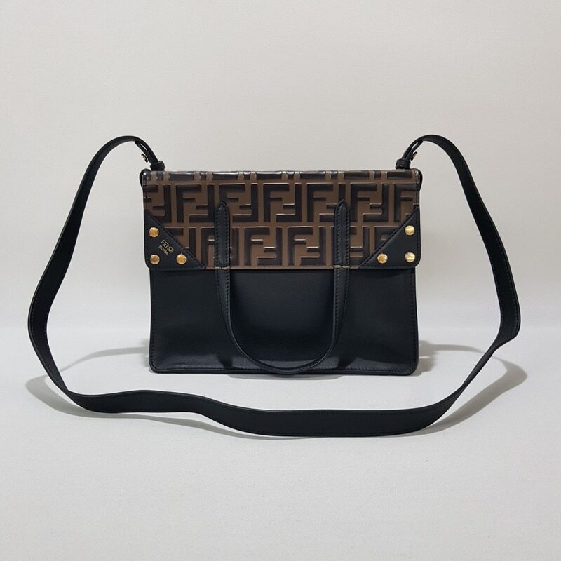 펜디 플립 숄더백 8BT302 - Fendi