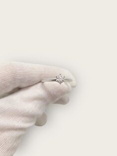 [중고명품/루이스잇] 10호 / 티파니 플래티늄 티파니 세팅 0.4ct 4부 다이아 반지 썸네일 2