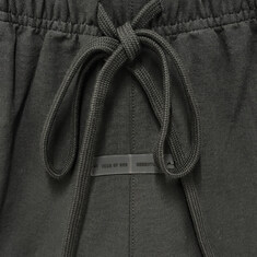 압구정 더팩토리 25FW 피어오브갓 에센셜 로고 사커 쇼츠 반바지 (160SP254600F) 썸네일 4
