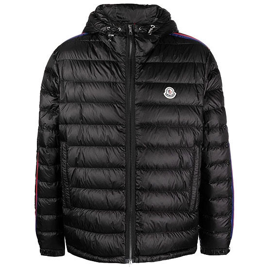 [몽클레어] 1A00012 53279 999 AGOUT 아가우트 로고패치 다운 후드 자켓 블랙 남성 자켓 / TLS - Moncler