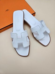 에르메스 오란 여성 샌들 블랙 화이트 골드 H021056Z 썸네일 2