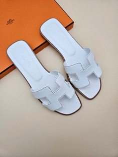 에르메스 오란 여성 샌들 블랙 화이트 골드 H021056Z 썸네일 1