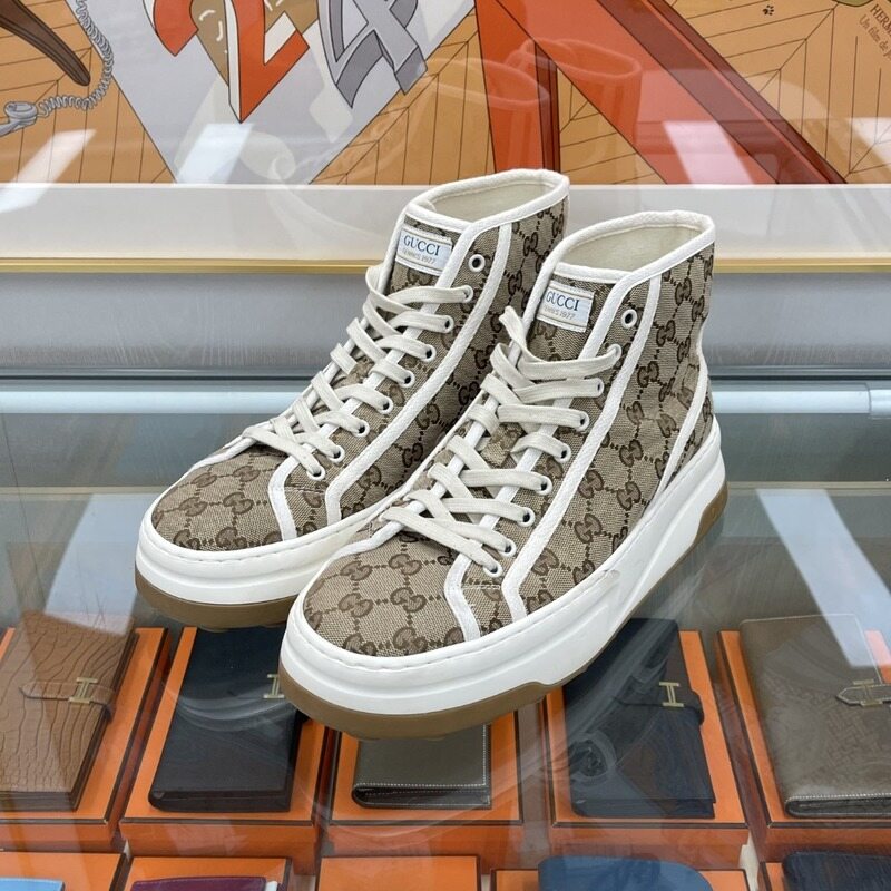 [더럭스] 구찌 GG 캔버스 하이탑 스니커즈 베이지 745999 - Gucci