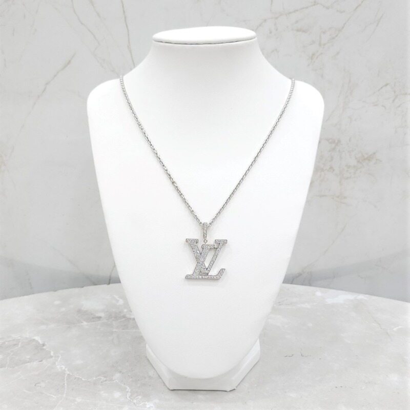 [럭스유] 루이비통 LV 다이아 화이트골드 라지 펜던트 목걸이 Q93821 - Louis Vuitton
