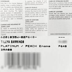 압구정 더팩토리 25FW 비비안웨스트우드 TILLYA 틸리야 로고 이어링 귀걸이 / 플래티넘 피치 (6201035W 02P648 P648) 썸네일 7