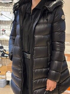 [몽클레어] SUYENNE 수에니에 후드 미드렝스 다운 자켓 블랙 여성 자켓 1C00012 597YG 999 / TLS 썸네일 6