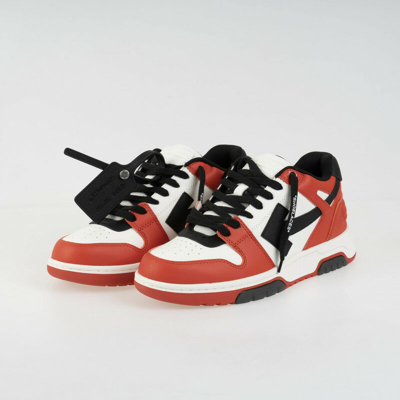 [로로모다] 오프화이트 남성 스니커즈 / OMIA189S23LEA001-2510 - Off White