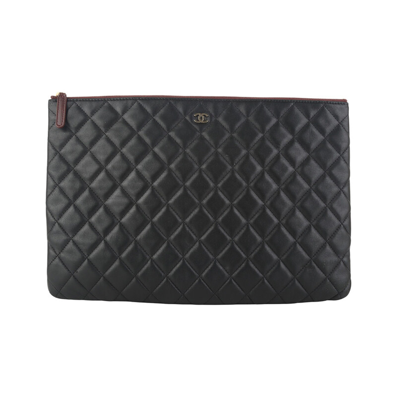 샤넬 A82552 램스킨 클래식 클러치 금장 라지 36184-3 - Chanel