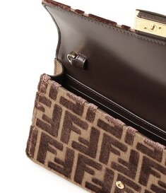 [비엔비명품관] FENDI 펜디 여성 바게트 체인 숄더백 크로스백 썸네일 2