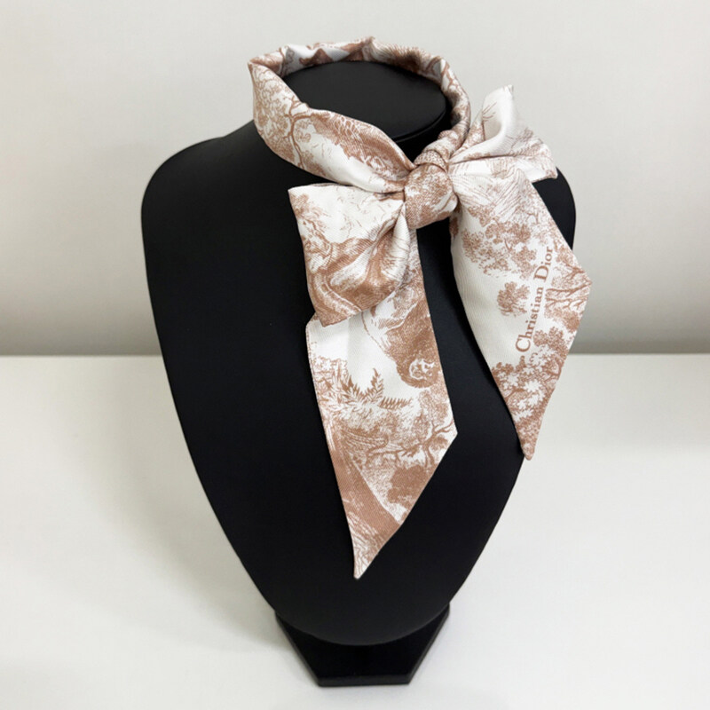 디올 미차 실크 여성스카프 패션아이템 명품감정서 JY251127-06 - Christian Dior
