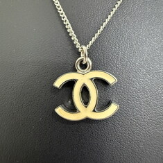 중고 샤넬목걸이 CC로고 펜던트 여성네크리스 양면 명품감정서 JY251127-10 썸네일 1