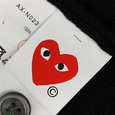 [럭스댓] 국내 꼼데가르송 플레이 AX N023 051 블랙 하트 로고 가디건 썸네일 8