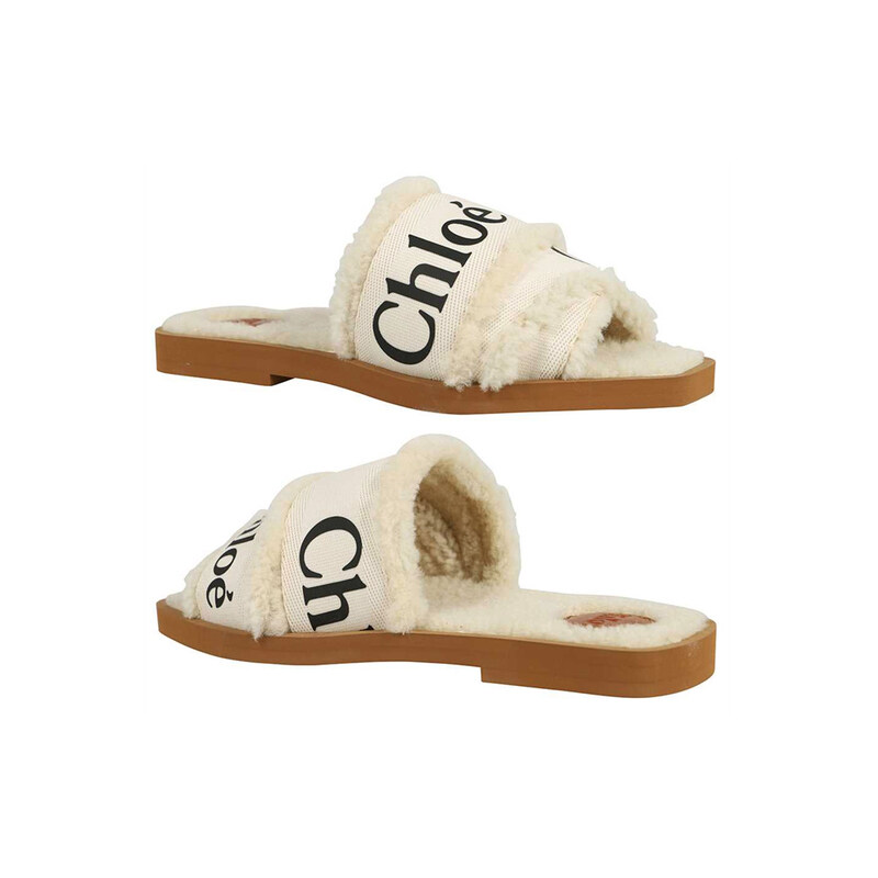 우디 로고 스트랩 시어링 샌들 화이트 CHC21W543U5 101 - Chloe
